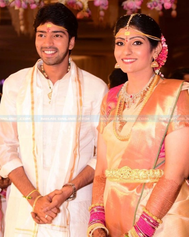 Allari_Naresh_wedding_pics_niharonline