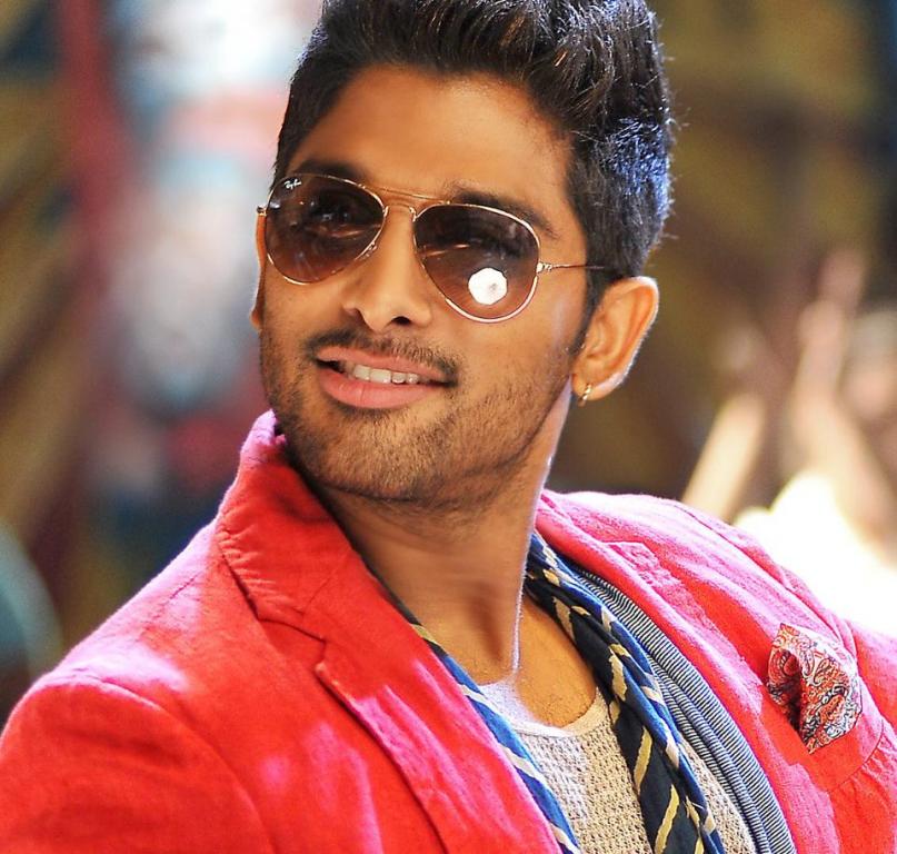 Allu_Arjun_bollywood_Entry_niharonline