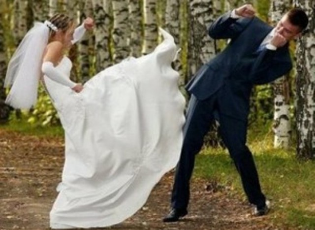 Bride-force-for-item-song-at-wedding-groom-niharonline