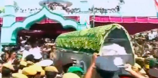 Kalam_last_rites_in_rameswaram_niharonline