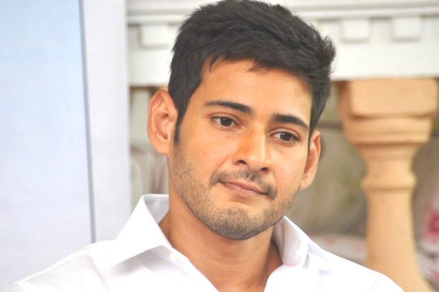 Mahesh_Babu_donate_2lakh_to_died_fan_family_niharonline