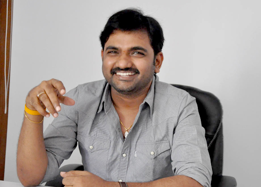 Maruthi_bollywood_entry_niharonline