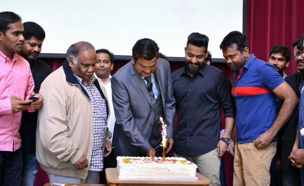 Rajendrudi_birthday_in_london_niharonline