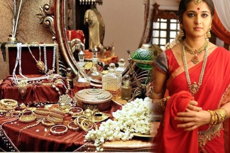 Rudramadevi_jewellary_niharonline