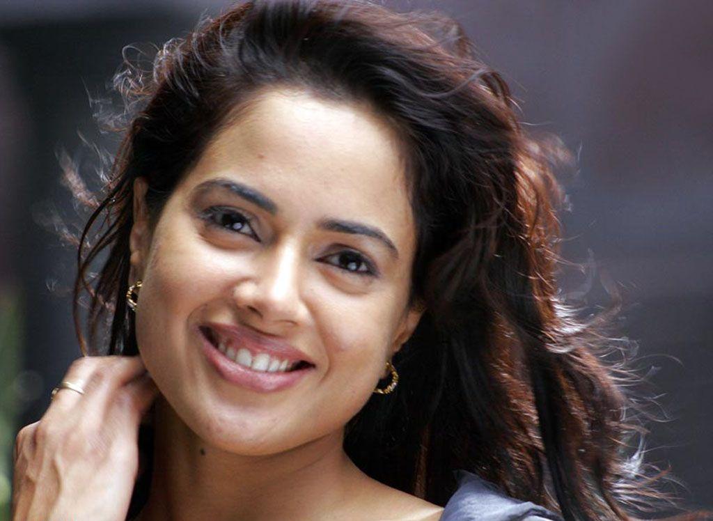 Sameera_reddy_became_mother_niharonline