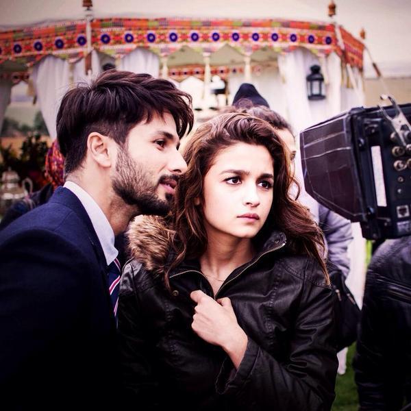 Shahid_Kapoor_Alia_Bhatt_Shandaar_niharonline