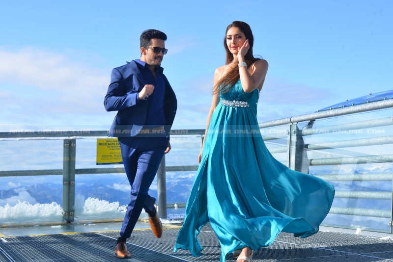 akhil_movie_stills_niharonline