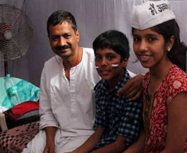 arvind_kejriwal_daughter_harshitha_niharonline.png