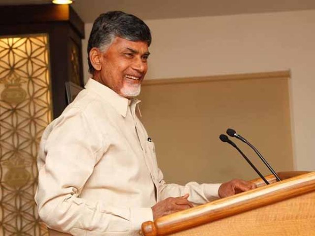 chandrababu-smile-in-AP-assembly-niharonline.jpg