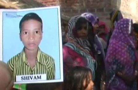 eight_year_kid_beaten_by_principle_killed_niharonline