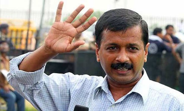 kejriwal_asking_for_donations_niharonline