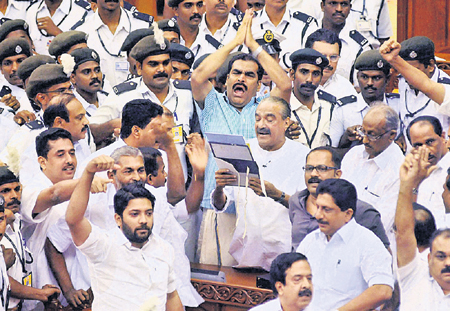 kerala_assembly_niharonline