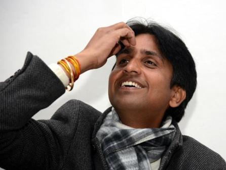 kumar_vishwas_illicit_relation_niharonline