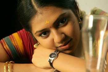 laxmi_menon_sami_direction_movie_niharonline