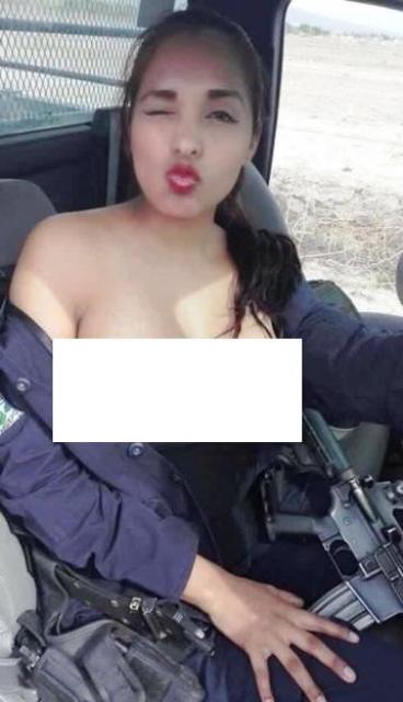 mexican-lady-cop-topless-selfie-suspended-niharonline