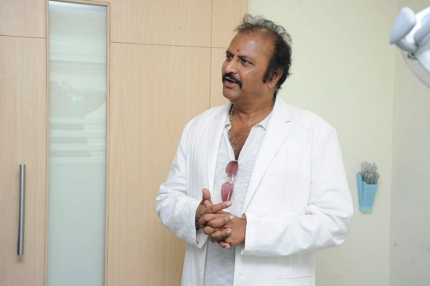 mohan_babu_naresh_combo_niharonline