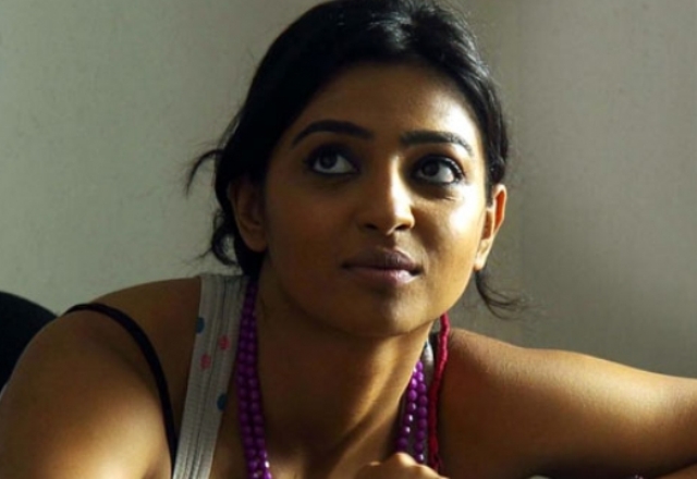 radhika_apte_goodbye_to_telugu_movies_niharonline