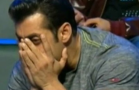 salman_khan_crying_in_court_hall_niharonline