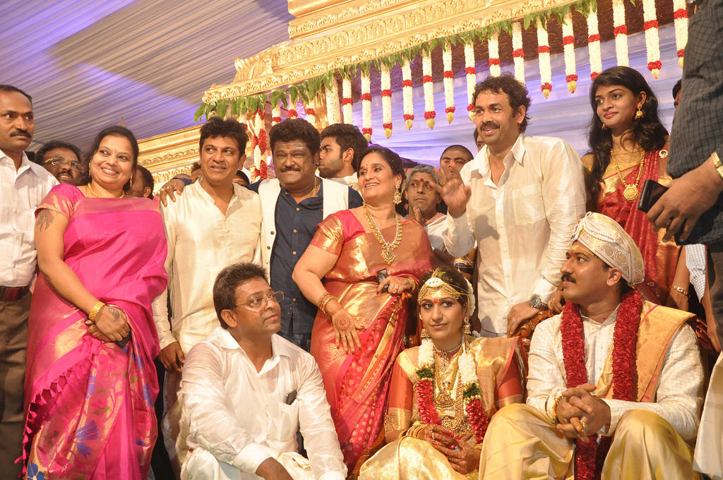 shivaraj_kumars_daughter_wedding_niharonline