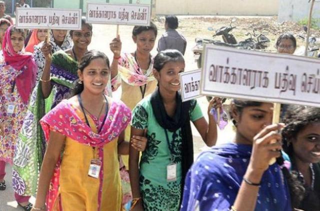 students-1200-rupees-for-day-TN-rally-niharonline