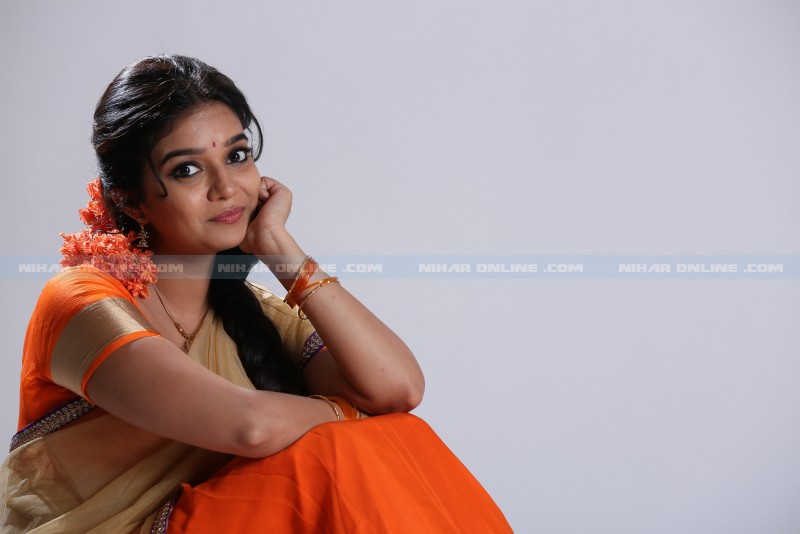 swathi_tripura_movie_photos_niharonline