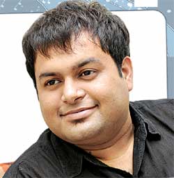 thaman_in_surya_mass_niharonline