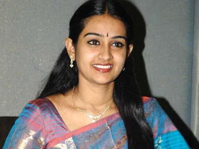 tollywood-actress-laya-accident-niharonline